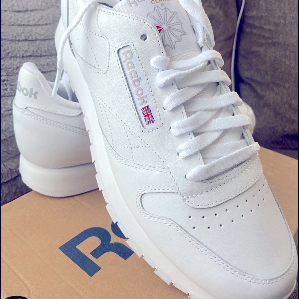 Men’s Reebok white classics